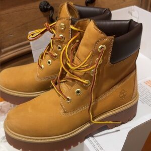 Timberland platform Wheat Leather Boots with Yellow and Red Laces warn once